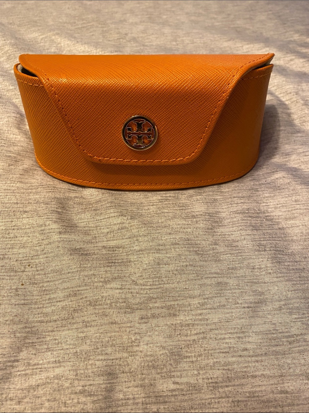 Tory Burch Oversized Sunglasses Glasses Case in Orange